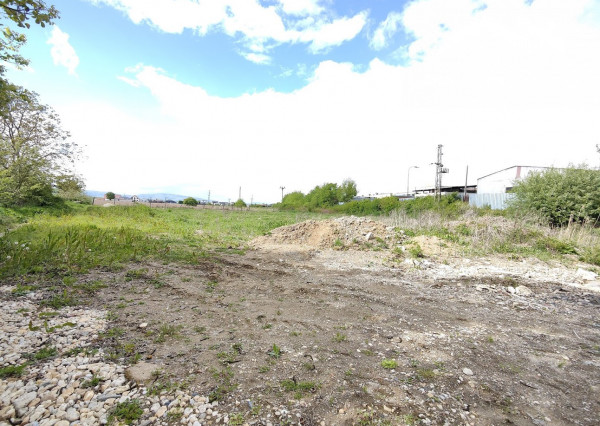 Lukratívny pozemok v širšom centre Lučenca